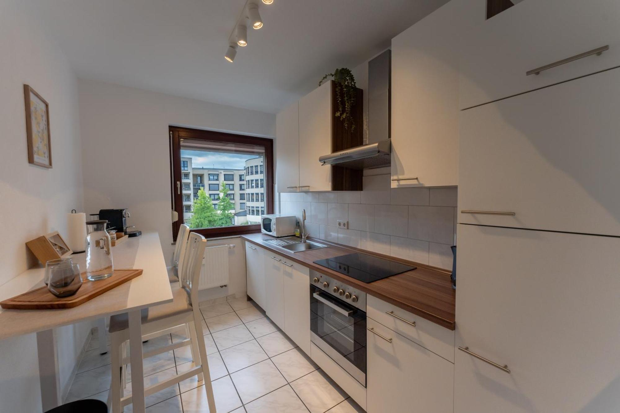 Stadtkern - Kingsize - 24H Check In - Arbeitsplatz - Nespresso - Vollausgestattet Essen Exteriör bild